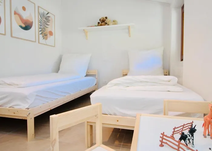 Casa Sebastiano Am Maggiore - Familienfreundliches Mit Pool Lejlighed